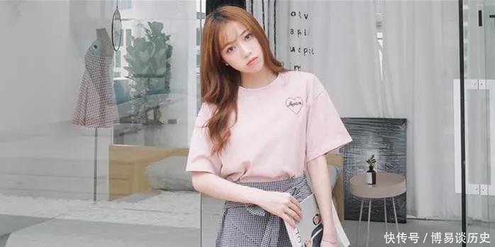 马甲背心■少穿时尚明明今年穿搭趋势是穿两件