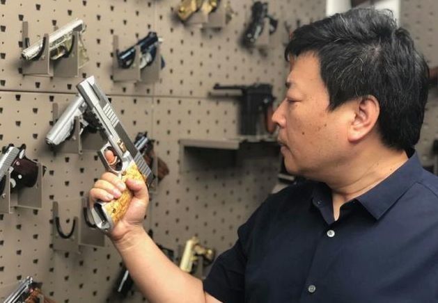 唐爽向上海公安局报案!称周立波夫妇犯下这些事!周立波放出的这段