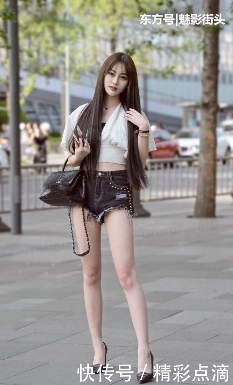  『初秋』初秋时节鞋子怎么搭配？试试尖头细高跟船鞋，挺拔身姿还提升气质