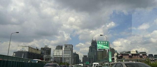  司机：想知道一个男人开车水平高不高？很简单，看他有没有这5个习惯