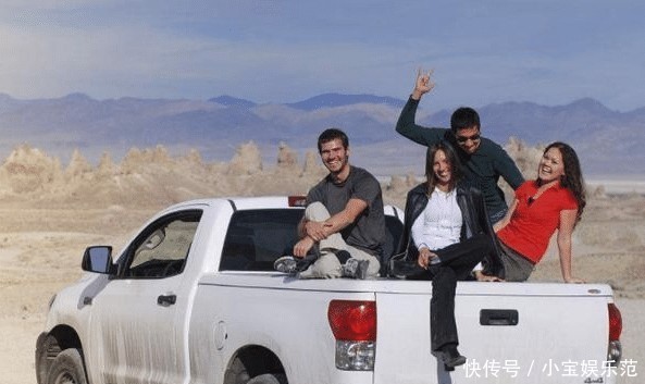 自驾游到无人区时,为什么不能睡在车里?老司机:不要命就睡吧