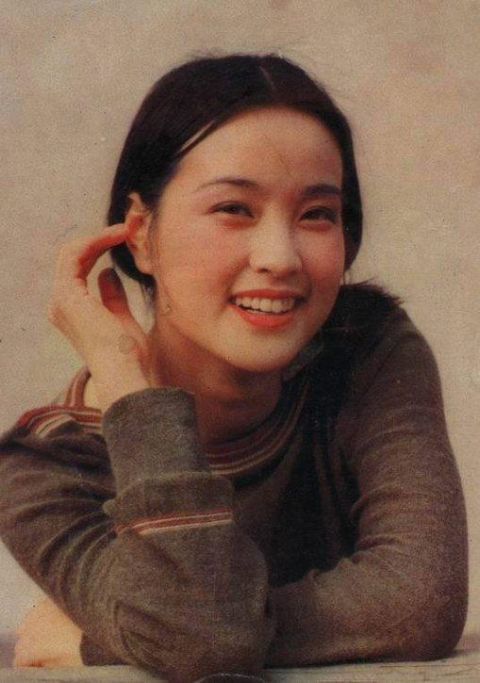 刘晓庆年轻时的照片 这才是真美女