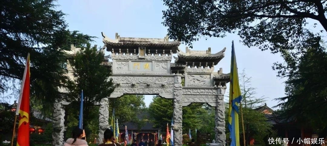 中国最牛的两个家族, 历经两千年辉煌, 一个在山东, 一个在江西