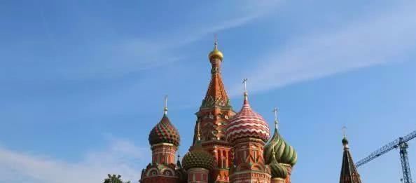 去俄罗斯旅游,要是给当地美女200元人民币,能得到啥服务?