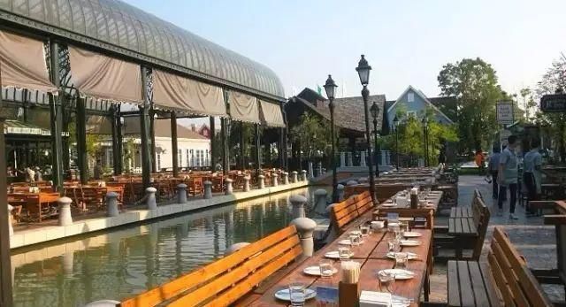 曼谷致命吸引力正是热带风光、佛教文化、民间风俗三者的叠加