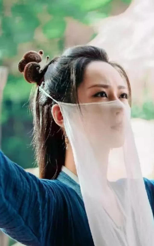 《香蜜沉沉烬如霜》杨紫十六套衣服，第九套最美，最后一套最朴素