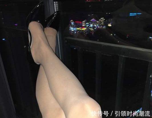 靓丽尖头细跟高跟鞋，修饰出苗条细腿，让你看上去更漂亮！