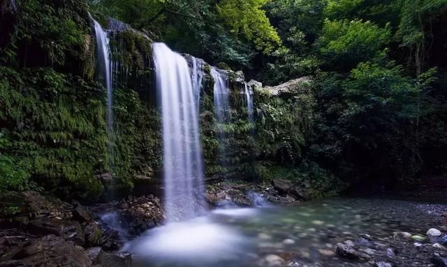 比玩水凉快！成都周边9大避暑溶洞，带你感受16℃的地心旅行！