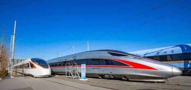 中国高铁“怕黑”？到了晚上就停运，你知道是为什么吗？