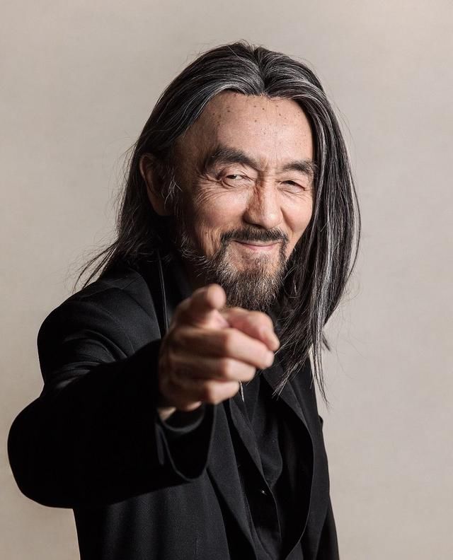  山本：摩登日记｜山本耀司的花甲之年和破产之惑