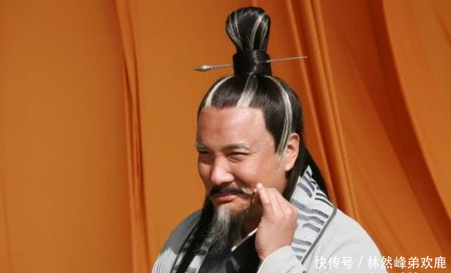 『过失杀人』《冰糖炖雪梨》棠爸不知啥是热搜,曾因过失杀人入,妻子小他12岁