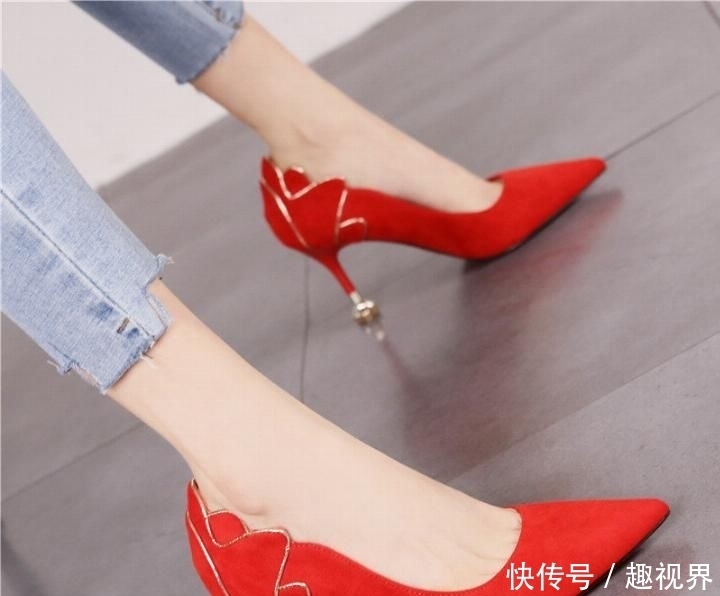 霸气:女人的鞋柜怎能没有高跟鞋, 修身显腿长, 给你高雅霸气的美丽