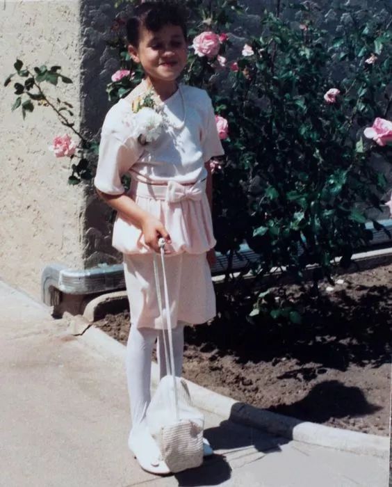 101女孩的少女感 原来靠这些“塑料”单品就能get