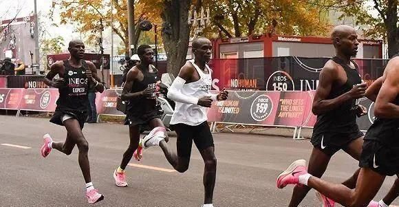  『徒伤悲』跑步露大腿，撸铁脱上衣，你做什么运动，就会有什么身材