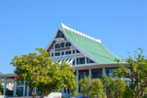 中国最美的大学，就在厦门大海边，游客比景区还多！