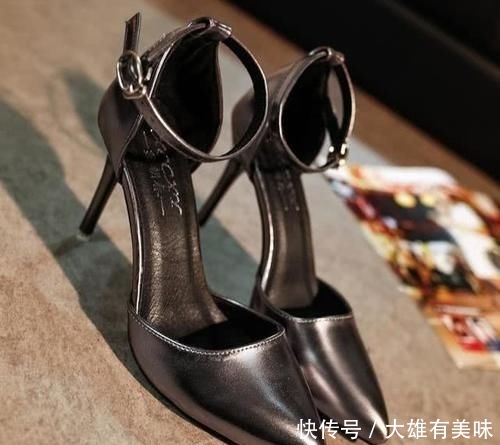 气质@这3种高跟鞋都尽量别穿，没气质还可能显矮，女人无论什么身高