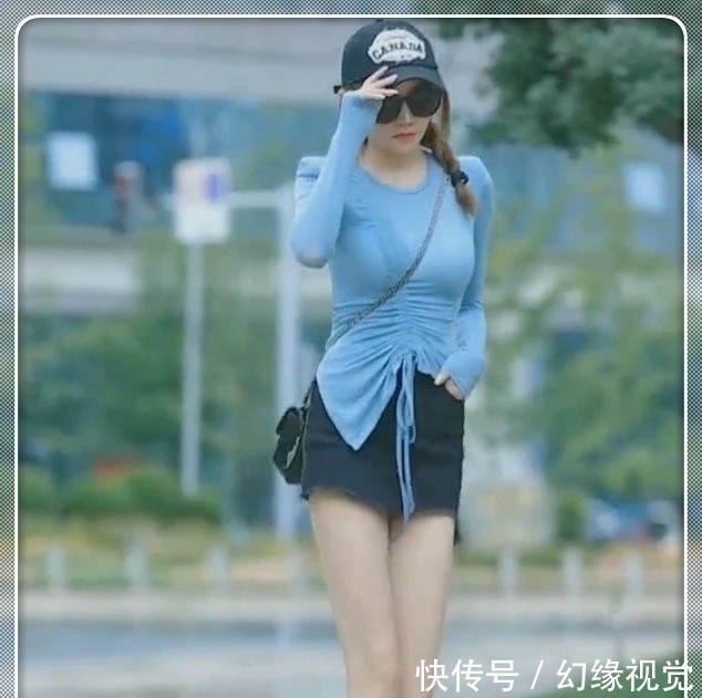  【行走】街拍：小姐姐腿长一米八，远远看去就是行走的“竹签”