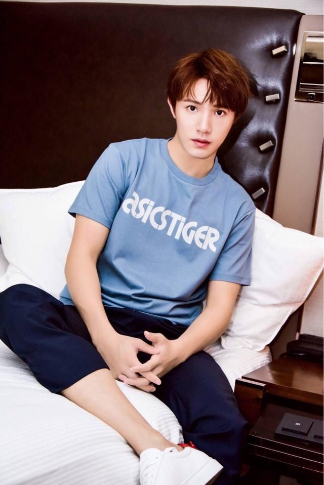 黄圣池这一身，是你要的范儿，男友力霸屏