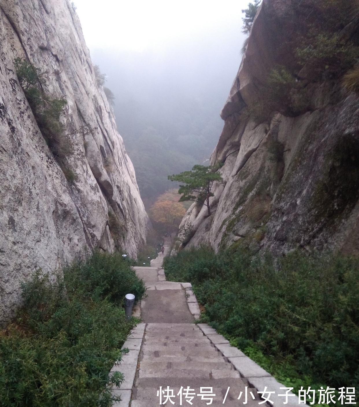 登顶“奇险天下第一山”的华山，来一场华山论剑，必备登山指南