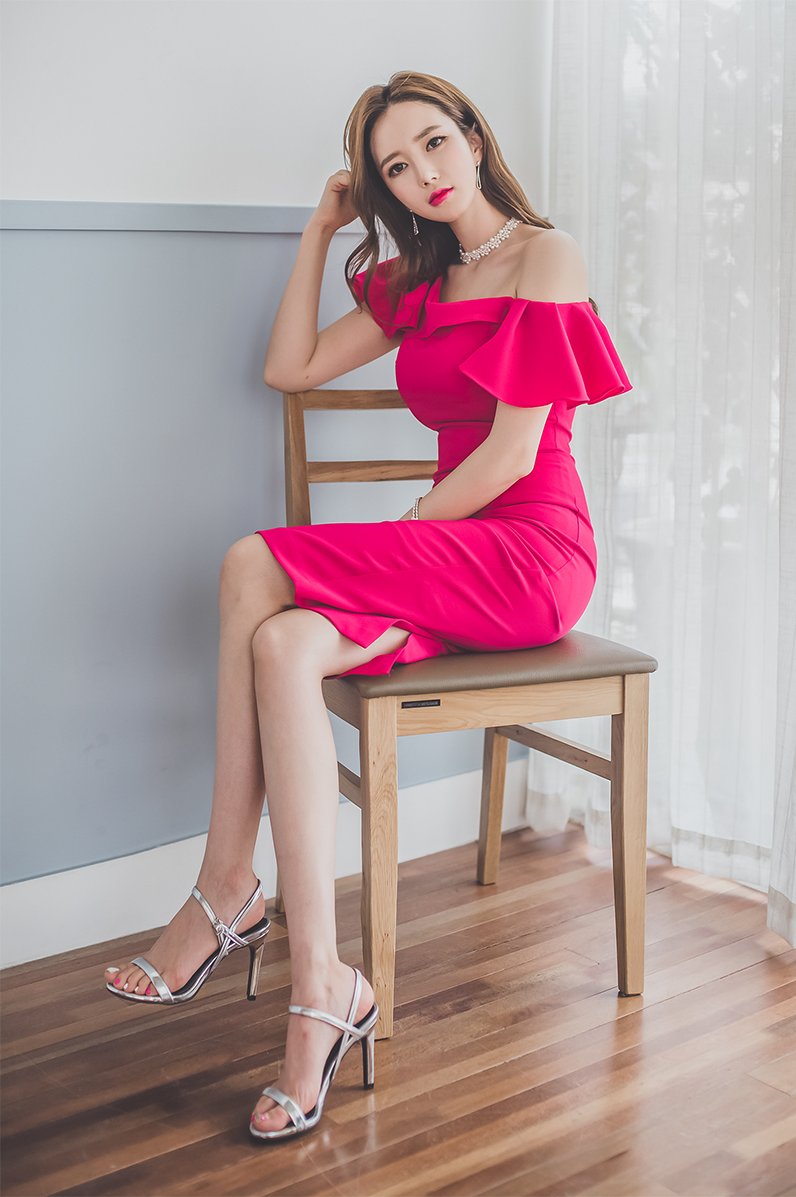 传情斯凯尔克红艳娇媚礼裙