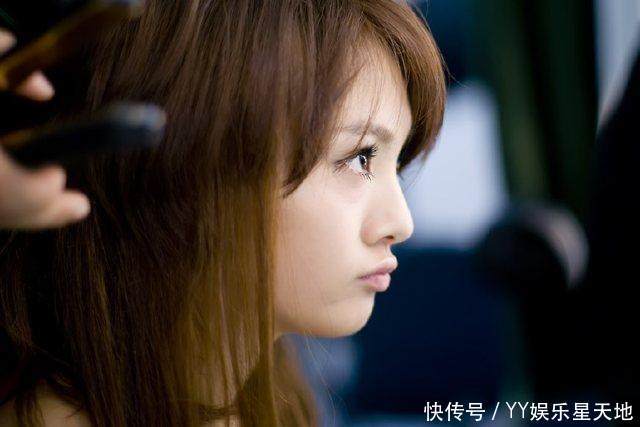 这7张图有6个假的郑爽, 只有真爱粉才能找出郑爽本尊, 你敢试吗?