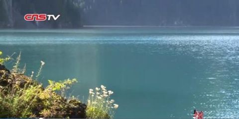 九寨沟部分景观今日恢复开放 暂不对散客开放