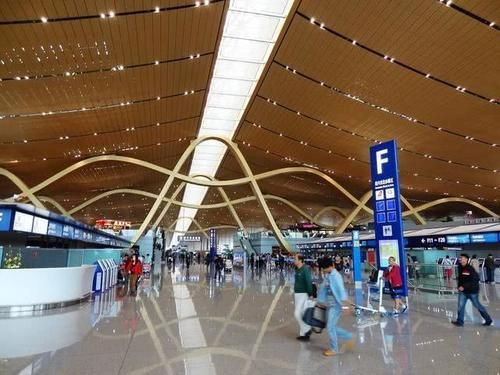  调整：乘客将不再拥有免费行李额，多家航司调整行李政策