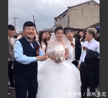 90后小伙花35万彩礼娶回独生女, 网友: 后面的