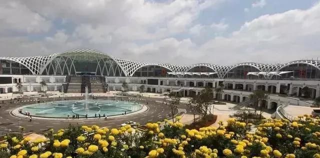 这座国内绝佳的“养老城市”，却被外来人口把房价推高了