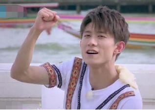 关晓彤演技在线？刘涛蒋欣“塑料姐妹情”？张一山紧急就医？吴亦