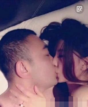 刘国梁晒照疑辟谣亲密照，暗讽娱乐圈纪委黄毅清抓错人