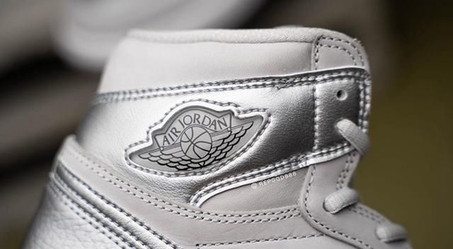  『回归』超限量「日本限定」Air Jordan 1 七月回归，实物上脚曝光