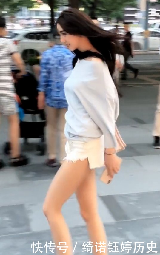 『小姐姐』在街上能看到这样美丽的小姐姐,也是一种幸福吧