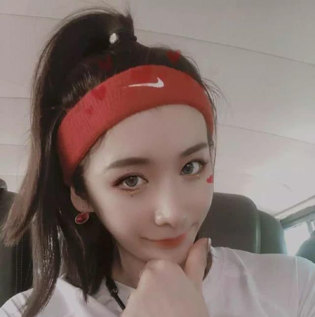  『舒淇』她是艺术体操界的美女，曾与宁泽涛传绯闻，还曾担任舒淇替身！