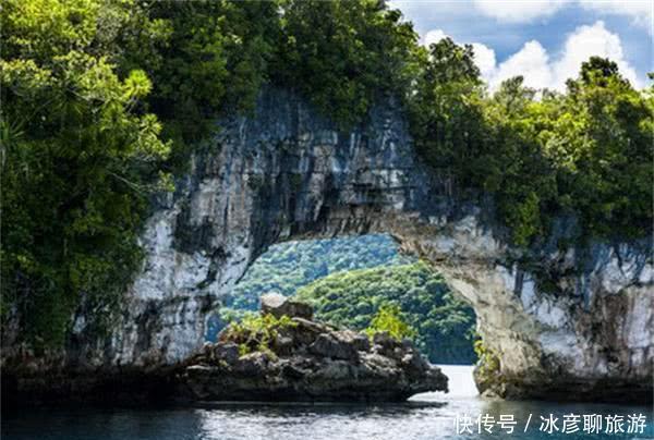 一个唯一不允许日本人进入的国家，面对中国游客却拍手叫好！