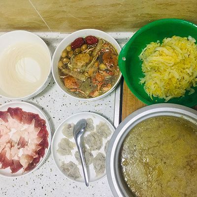  『火锅』滋补健康：老式铜火锅