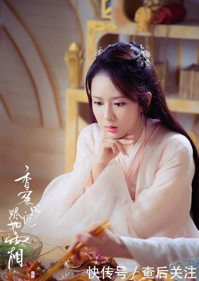 杨颖@穿粉色的古装女神:杨颖垫底,热巴第三,第一果然还是她!