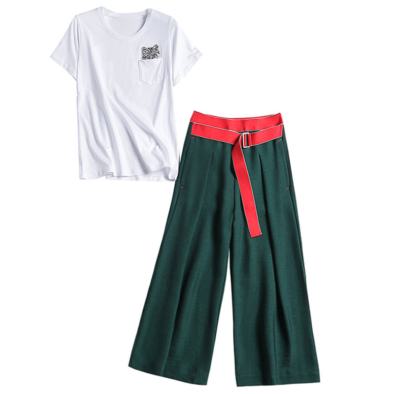 现在的美女真会穿,冰肌玉骨,性感不露真心美,迷的男人神魂颠倒