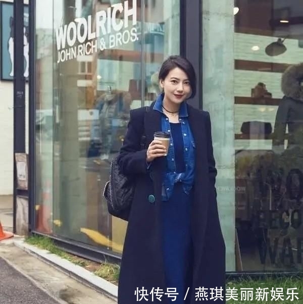 【大腹便便】高圆圆女神形象全无?宽松T恤搭配瘦腿裤,挡不住腰部赘肉