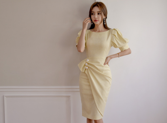 女神孙允珠，姜色枯草牛奶鲜柠亚麻珍珠裙