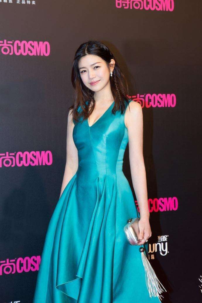 吴昕跟陈妍希俩胖同台比美, 却被一旁的张钧甯给比了下去 ?