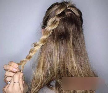 天气太热可扎无刘海丸子头发型！