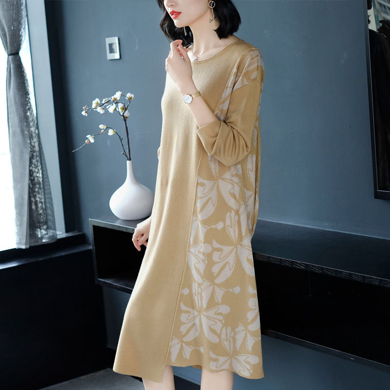 太美了!这才是50岁女人该穿的，赶紧把衣柜里的妈妈装都扔了