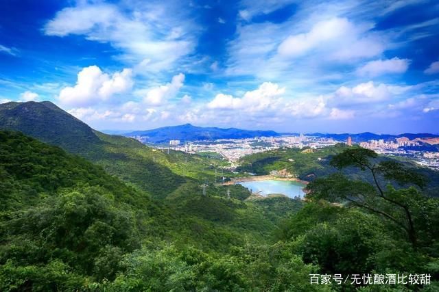 走进一座山，不小心发现山中藏着这样一座神仙寺庙!