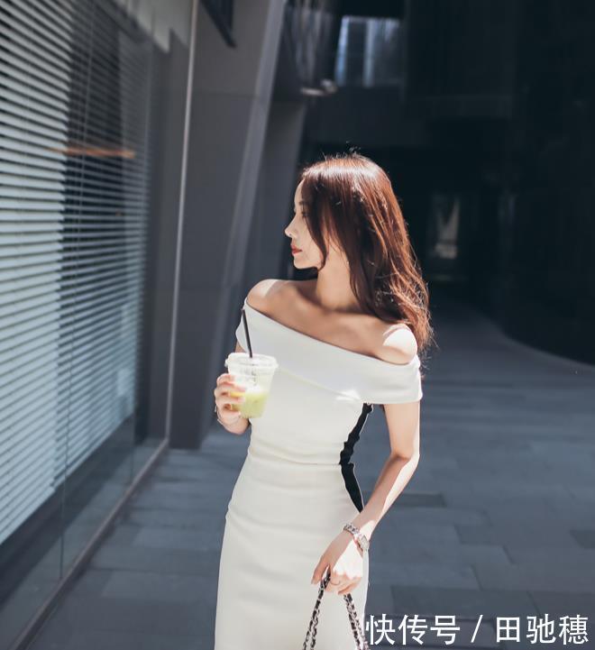 摄影■摄影天气太热,小姐姐来杯冷饮感觉还不错哦