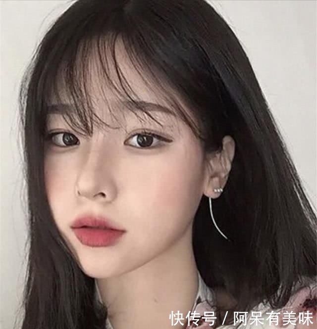  『初恋短发』别再扎马尾辫了，2020年流行“初恋”发型，百搭减龄还洋气