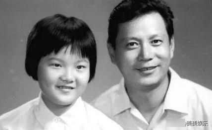  【洪晃】三次婚姻失败，她又找了新男友同居？卑微跪求男友留下来？