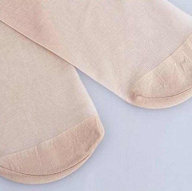 女人夏季“丝袜”少不了，展现迷人身材白皙皮肤，让你自信满满