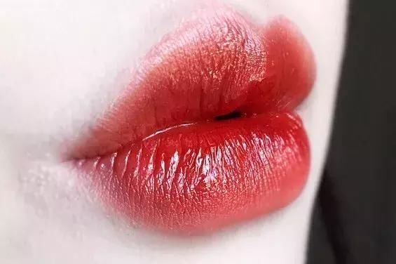 砸锅卖铁也要剁的热门口红，少买一支我吃不下饭!