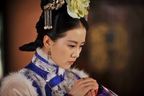 跟着《延禧攻略》学戴耳饰，今夏你最时尚